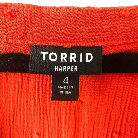 TORRID-HARPER - BLOOD ORANGE SWISS DOT TUNIC - Picture 5 of 10